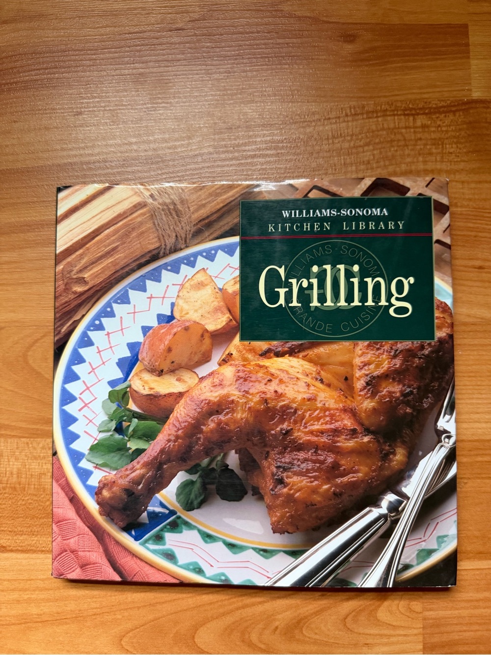 Williams-Sonoma Grilling Cookbook — Dark Green Cover with Colorful Plate Art